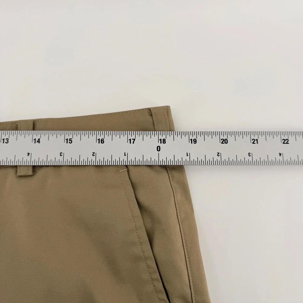Nike Golf Tour Performance Dri-FIT Shorts Khaki Tan 509179-235‎ Size 36